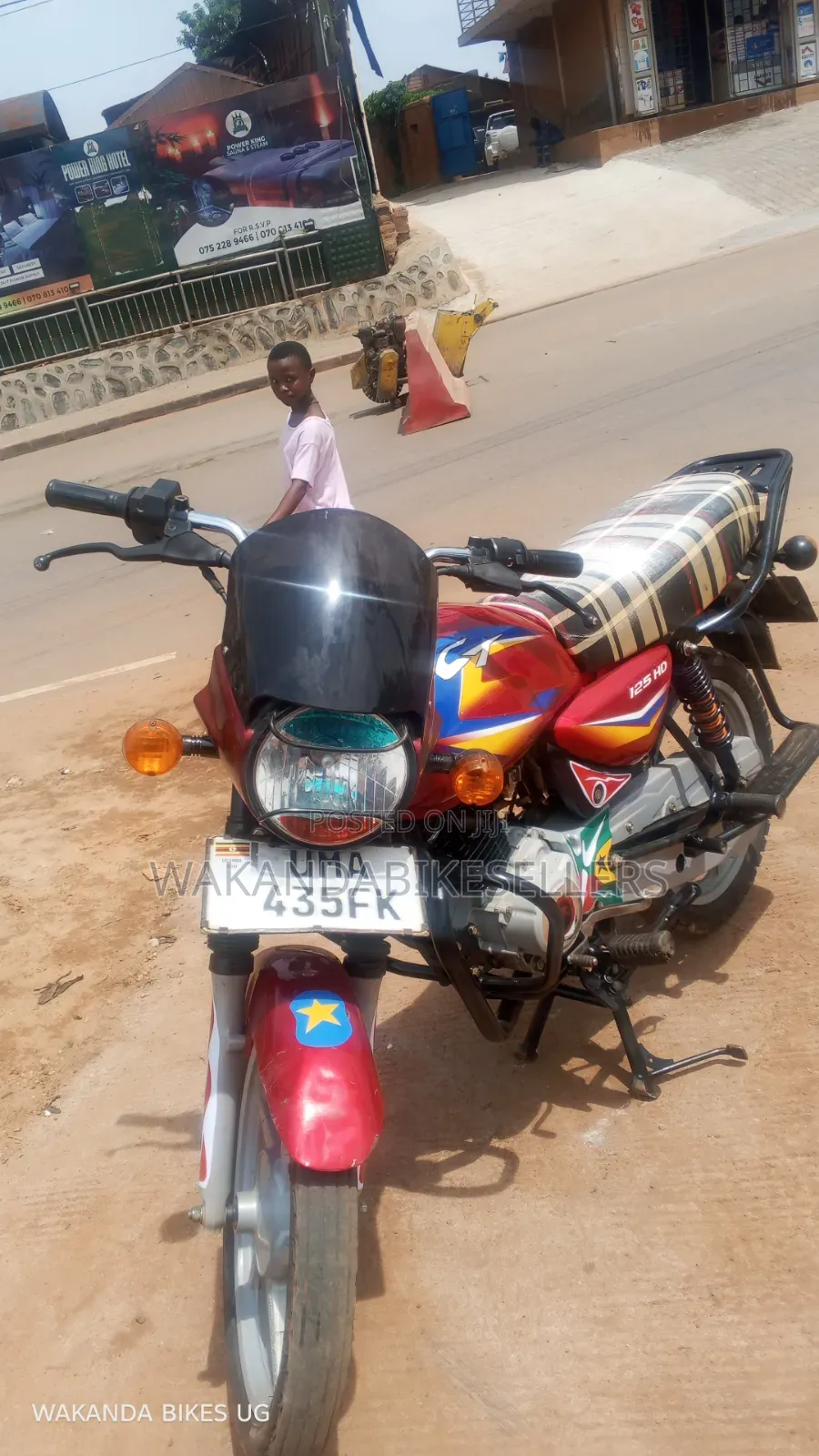 Bajaj Boxer 125 2024 Red