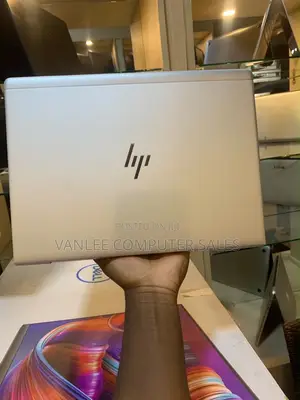 Laptop HP EliteBook 735 G5 8GB AMD Ryzen 5 SSD 256GB