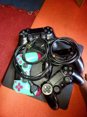 It's Chipped With 13 Heavy Games With 4 Original Controllers