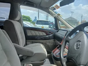 Toyota Alphard 2004 Silver