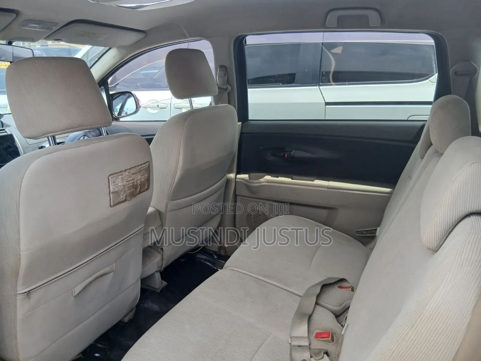 Toyota Passo Sette 2010 Maroon