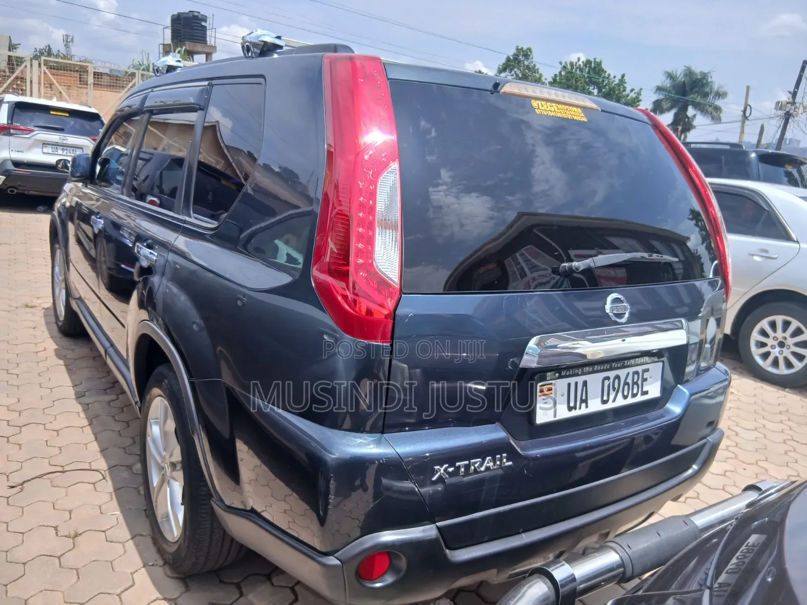 Nissan X-Trail 2010 Gray