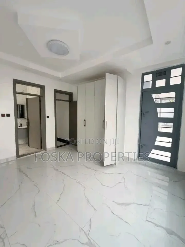 5bdrm Duplex in Kabalagala, Central Division for rent