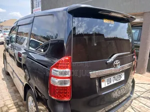 Toyota Noah 2011 Black