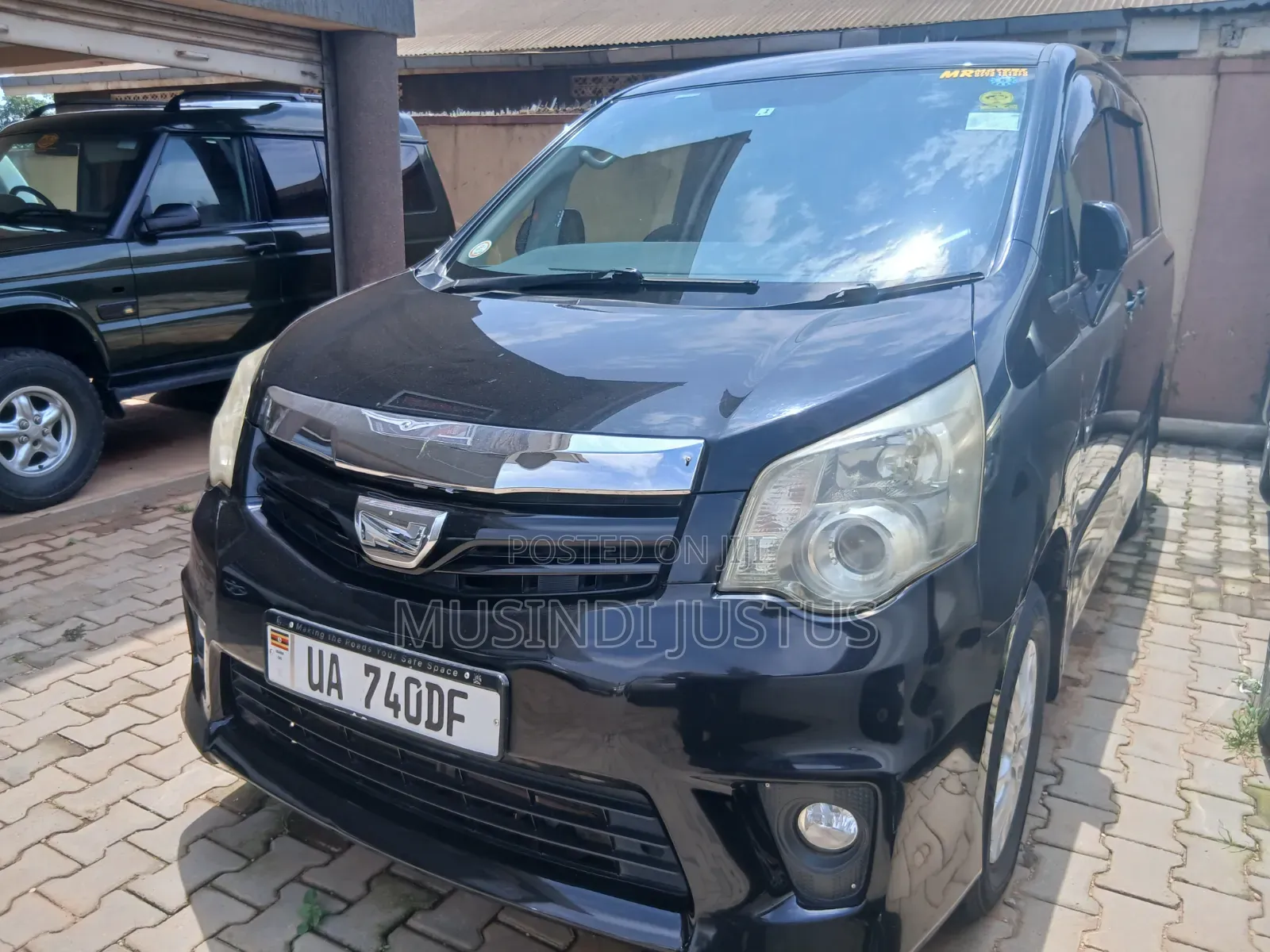 Toyota Noah 2011 Black