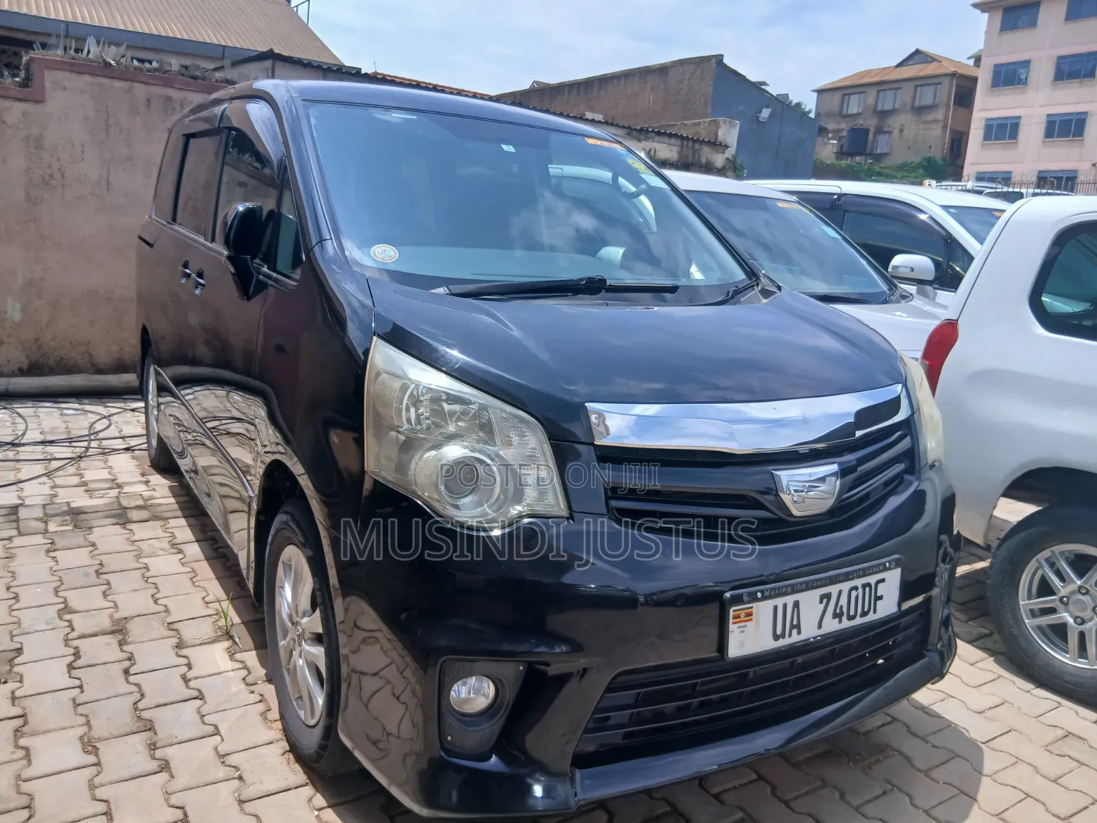 Toyota Noah 2011 Black