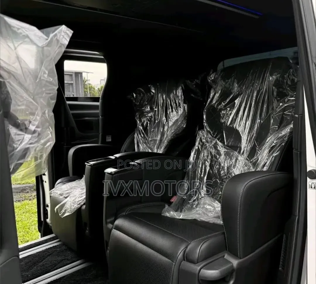 Toyota Vellfire Executive Lounge Hybrid E-Four 7-Seater 2024 White