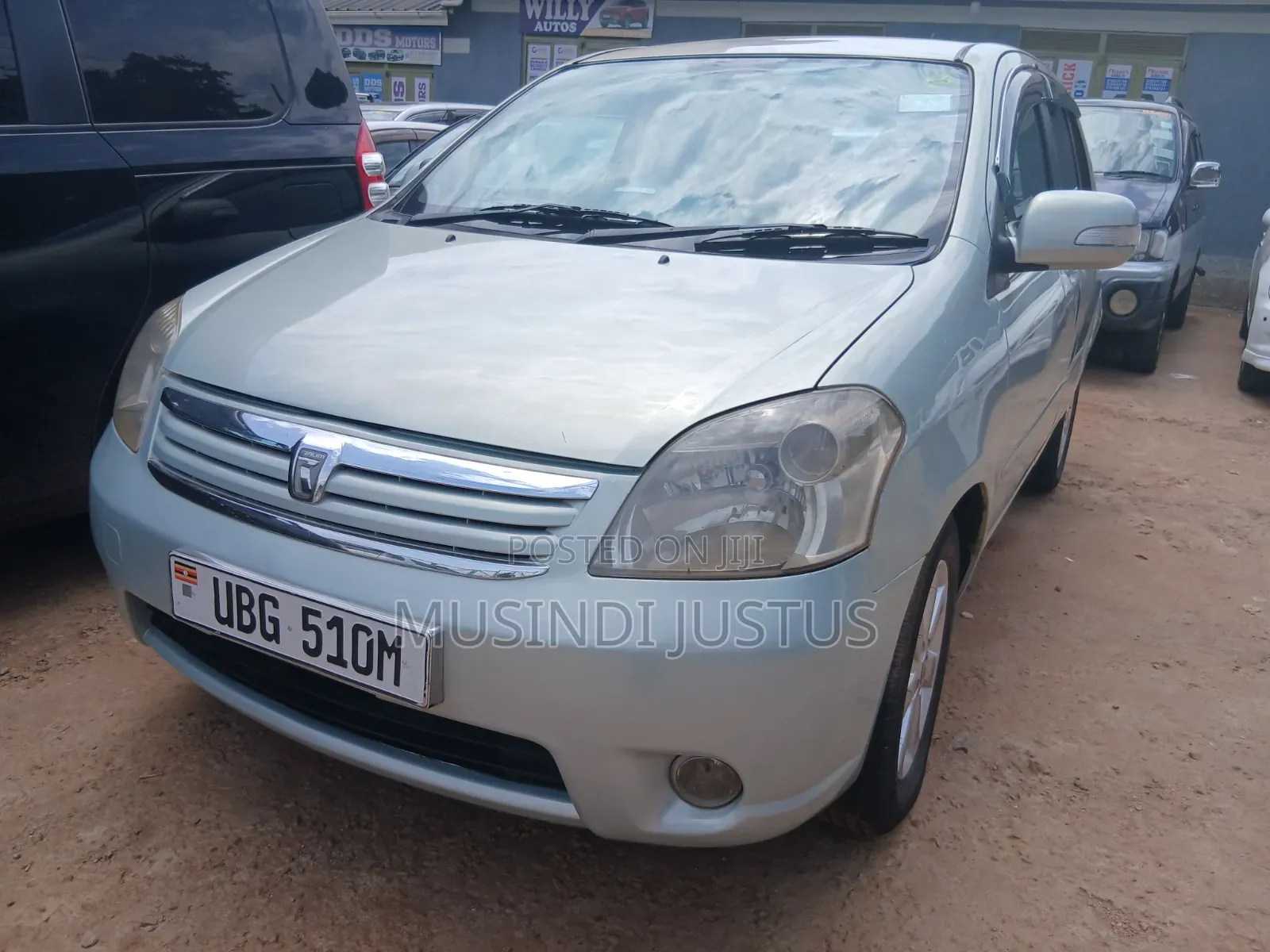 Toyota Raum 2006 Green