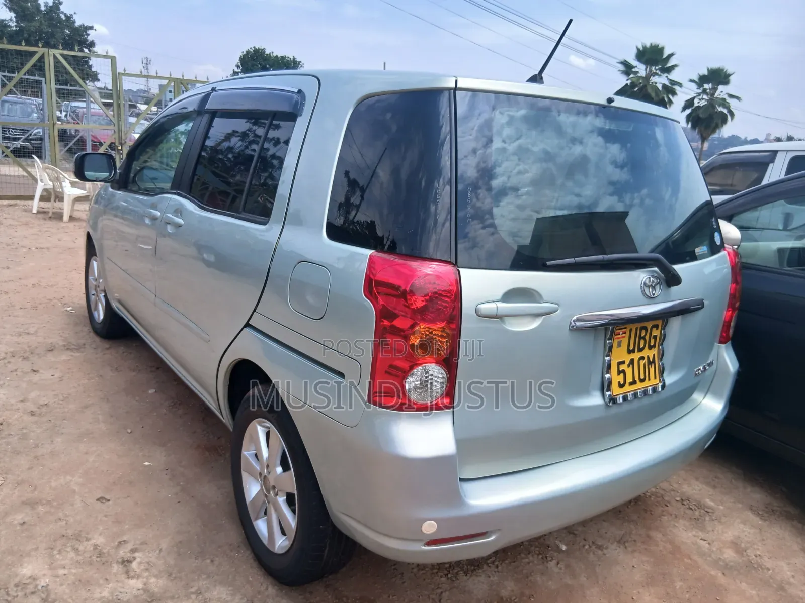 Toyota Raum 2006 Green