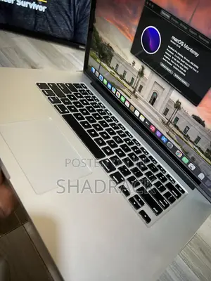 Laptop Apple MacBook Pro 2015 16GB Intel Core i7 SSD 256GB