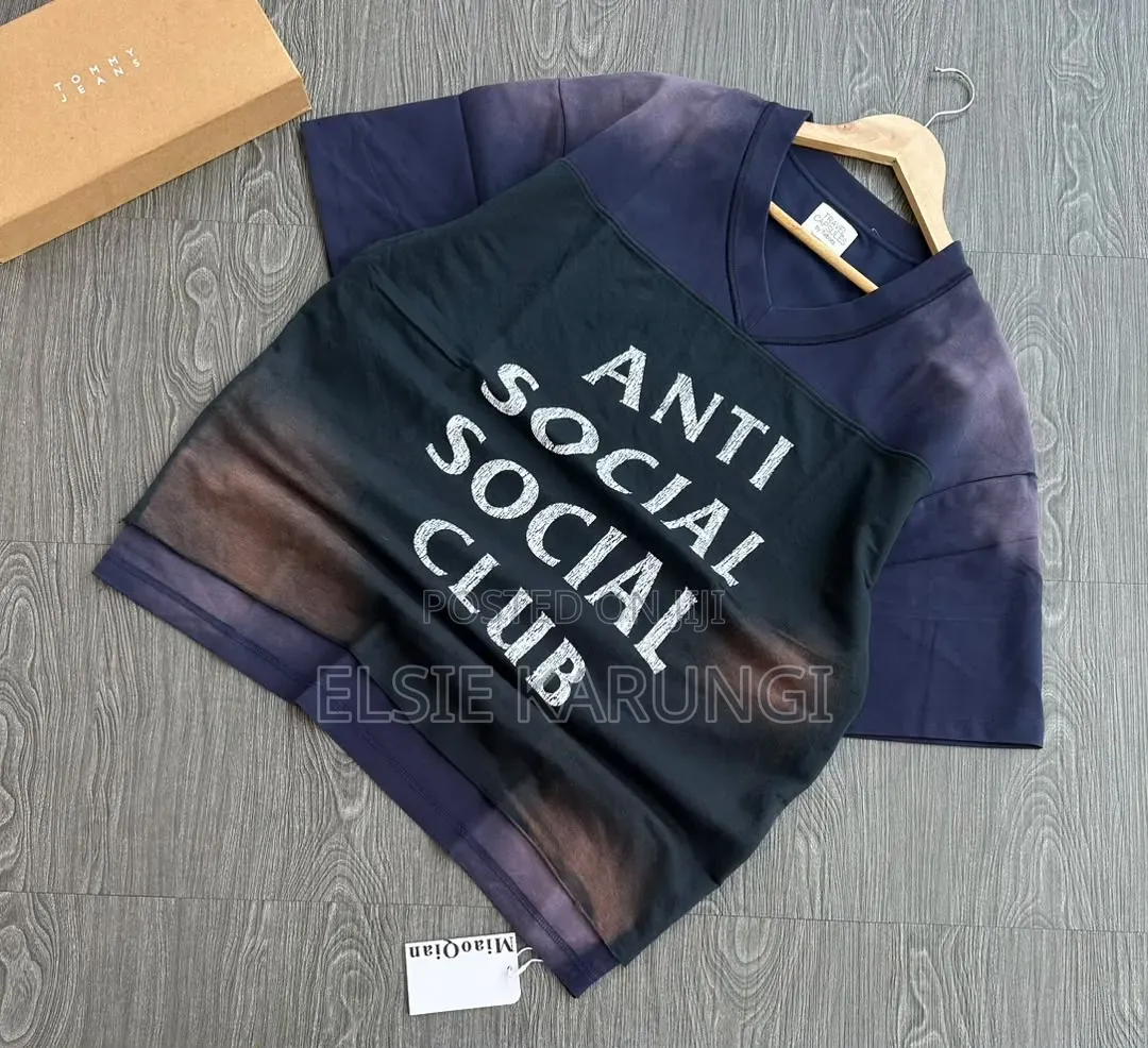 Selling Elegant Street Casual Wear for Men