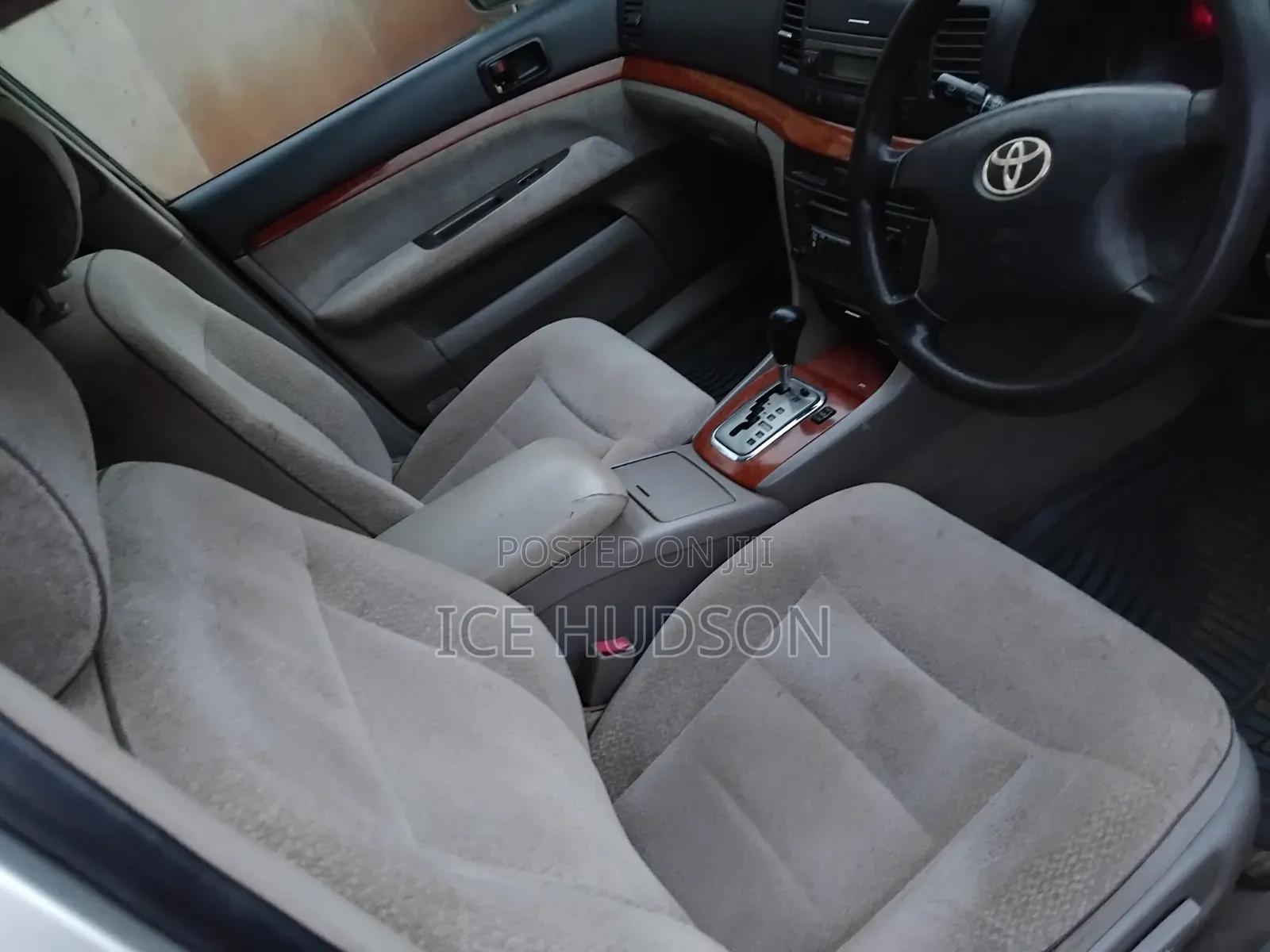 Toyota Mark II 2002 Silver
