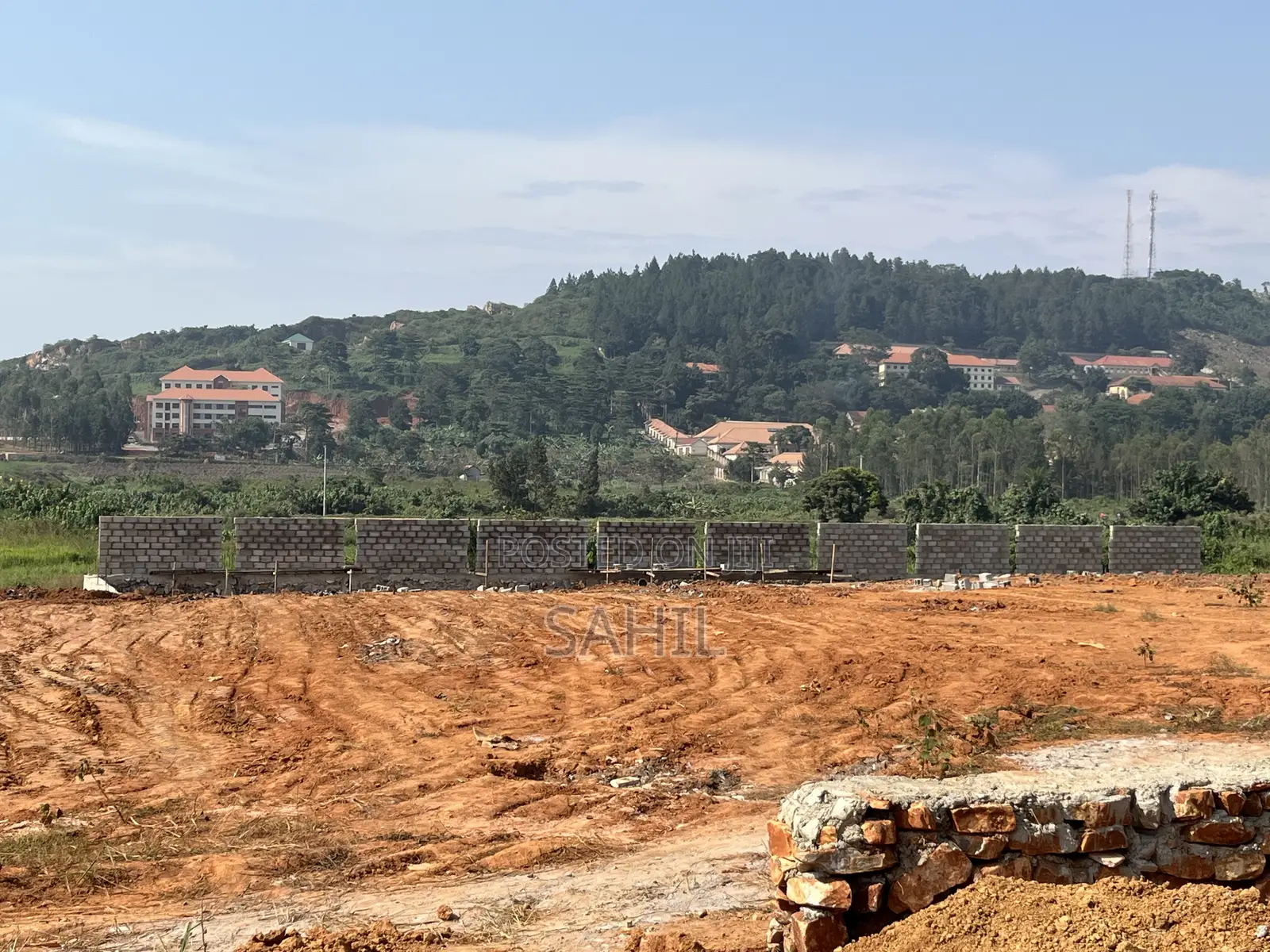 5 Acres Land in Sale With 5 Warehouses
