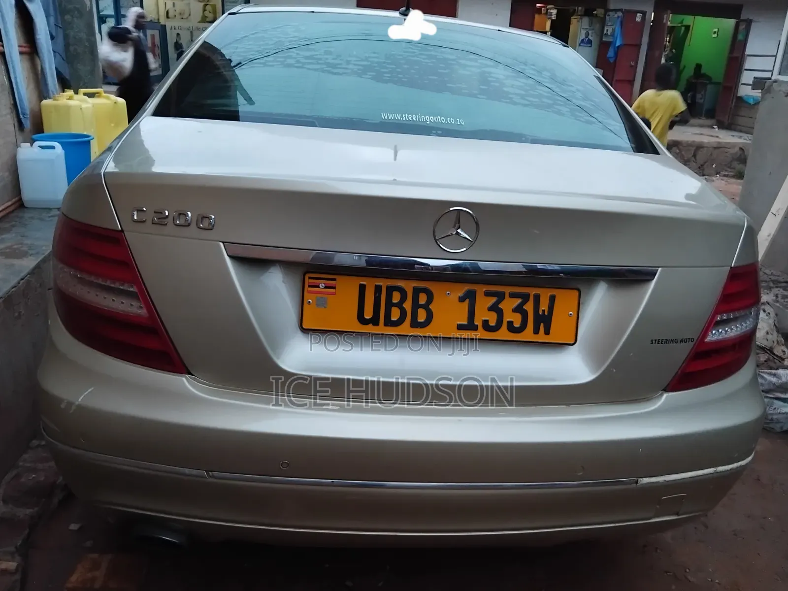 Mercedes-Benz C200 2013