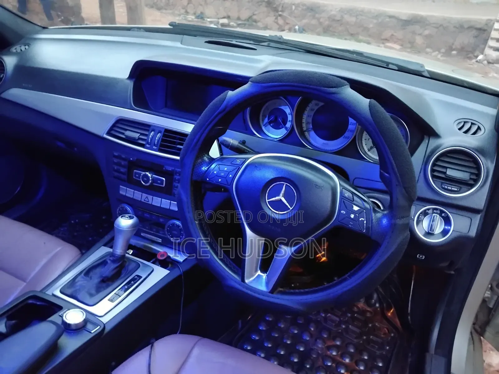 Mercedes-Benz C200 2013