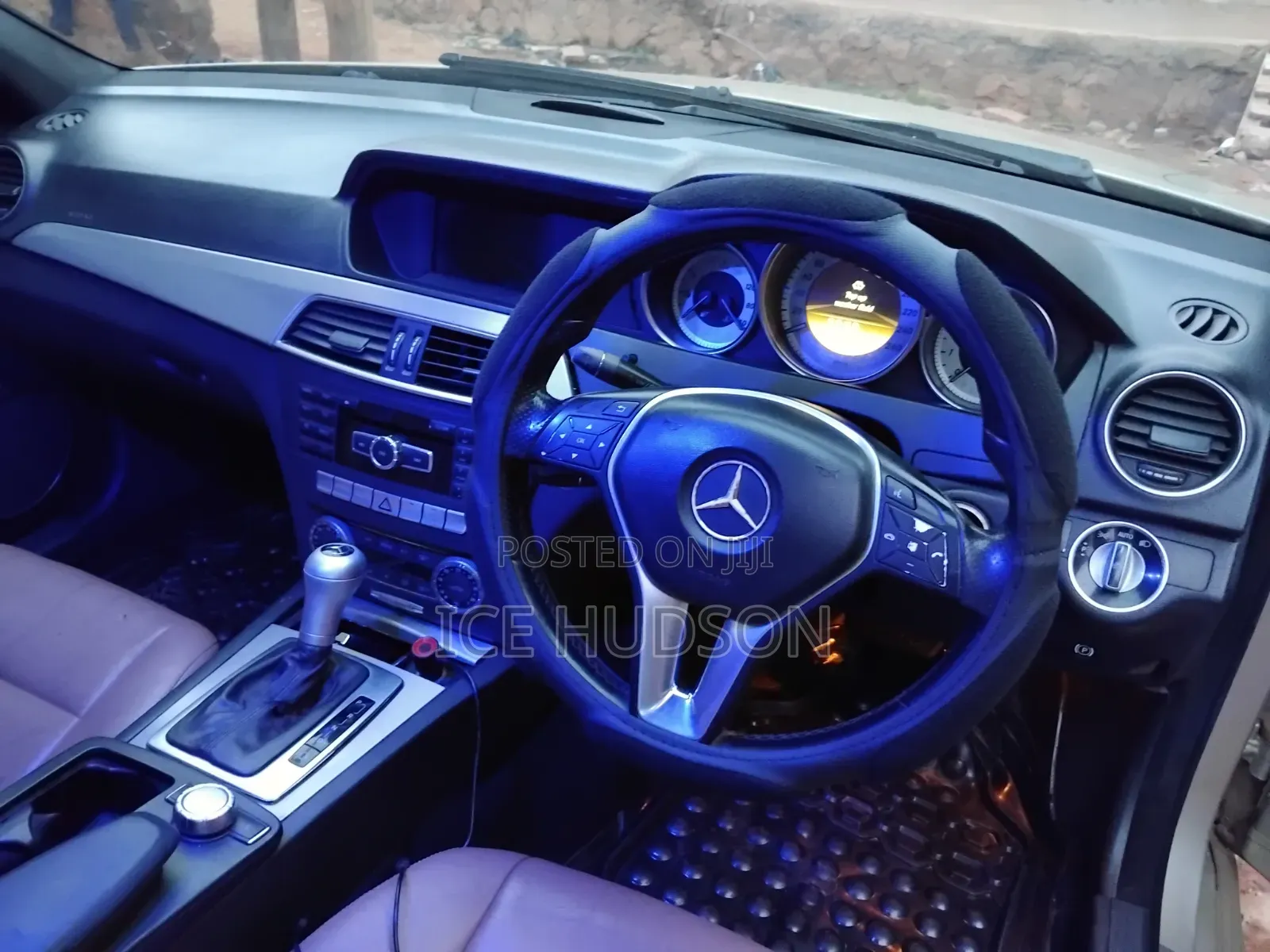 Mercedes-Benz C200 2013