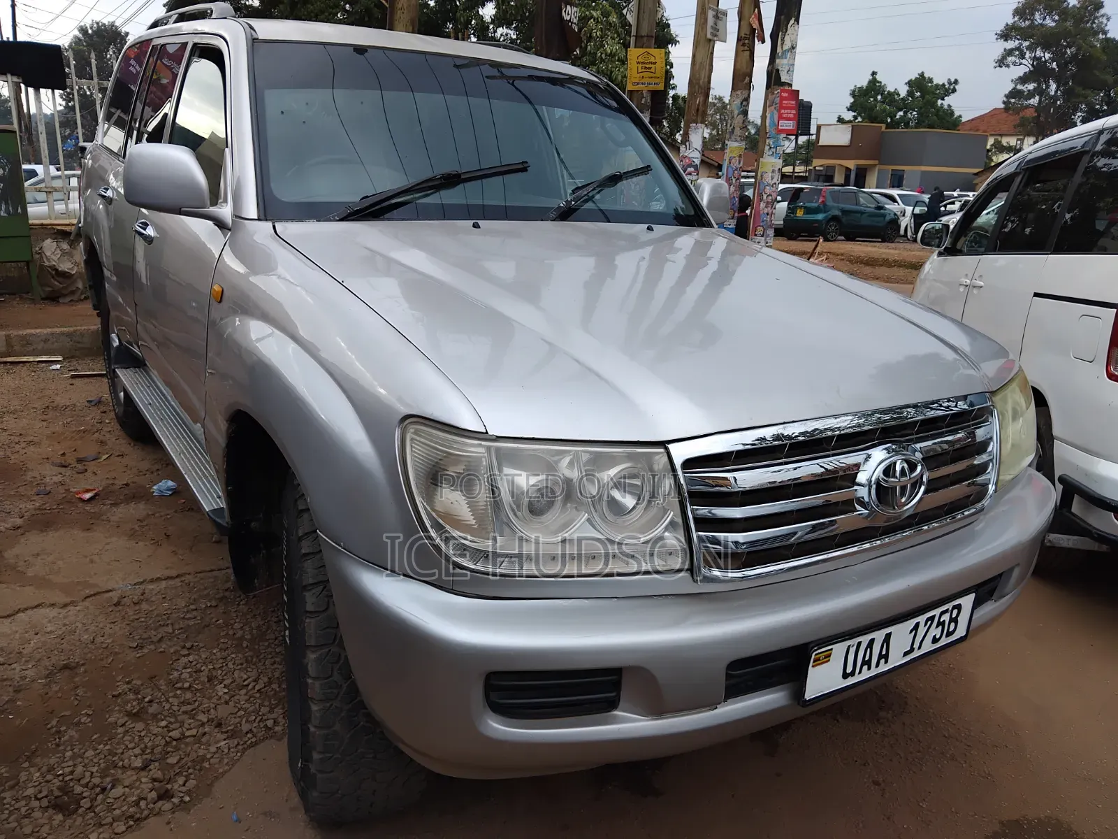 Toyota Land Cruiser 2004 Silver