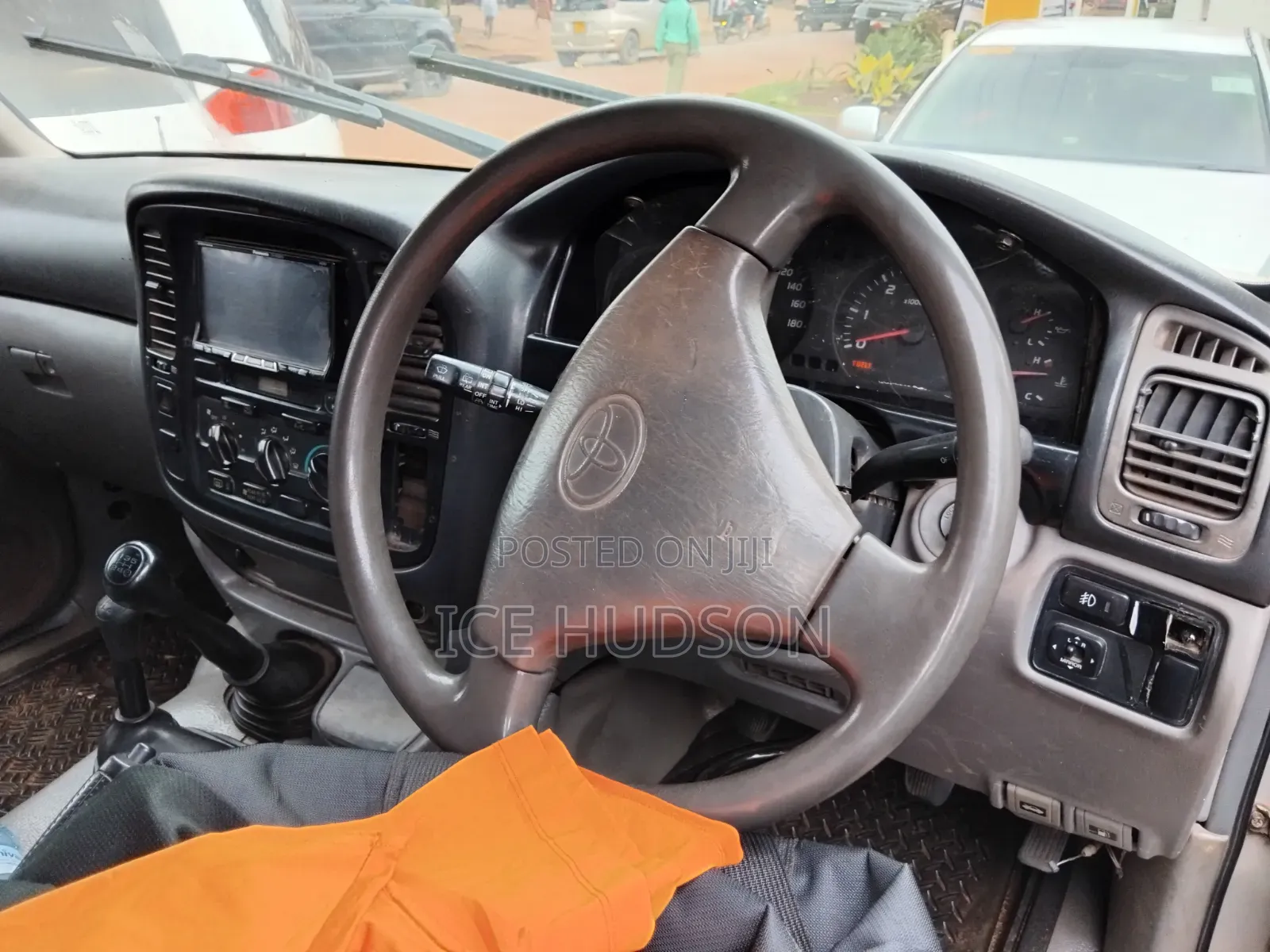 Toyota Land Cruiser 2004 Silver