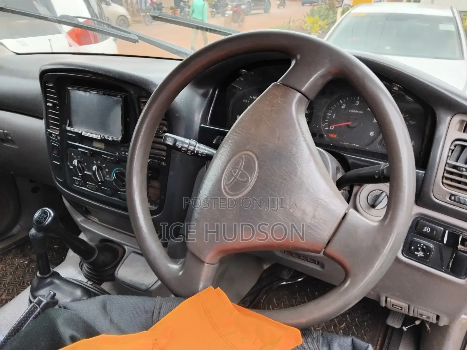 Toyota Land Cruiser 2004 Silver