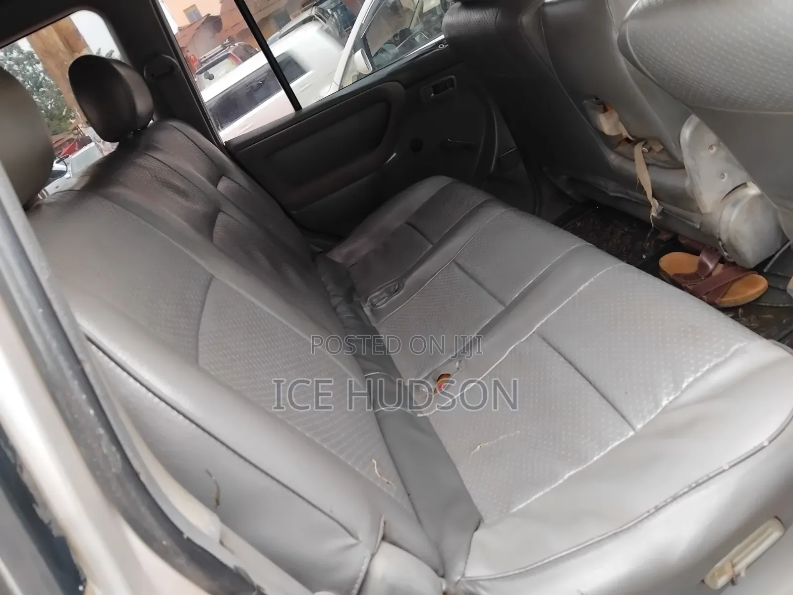 Toyota Land Cruiser 2004 Silver