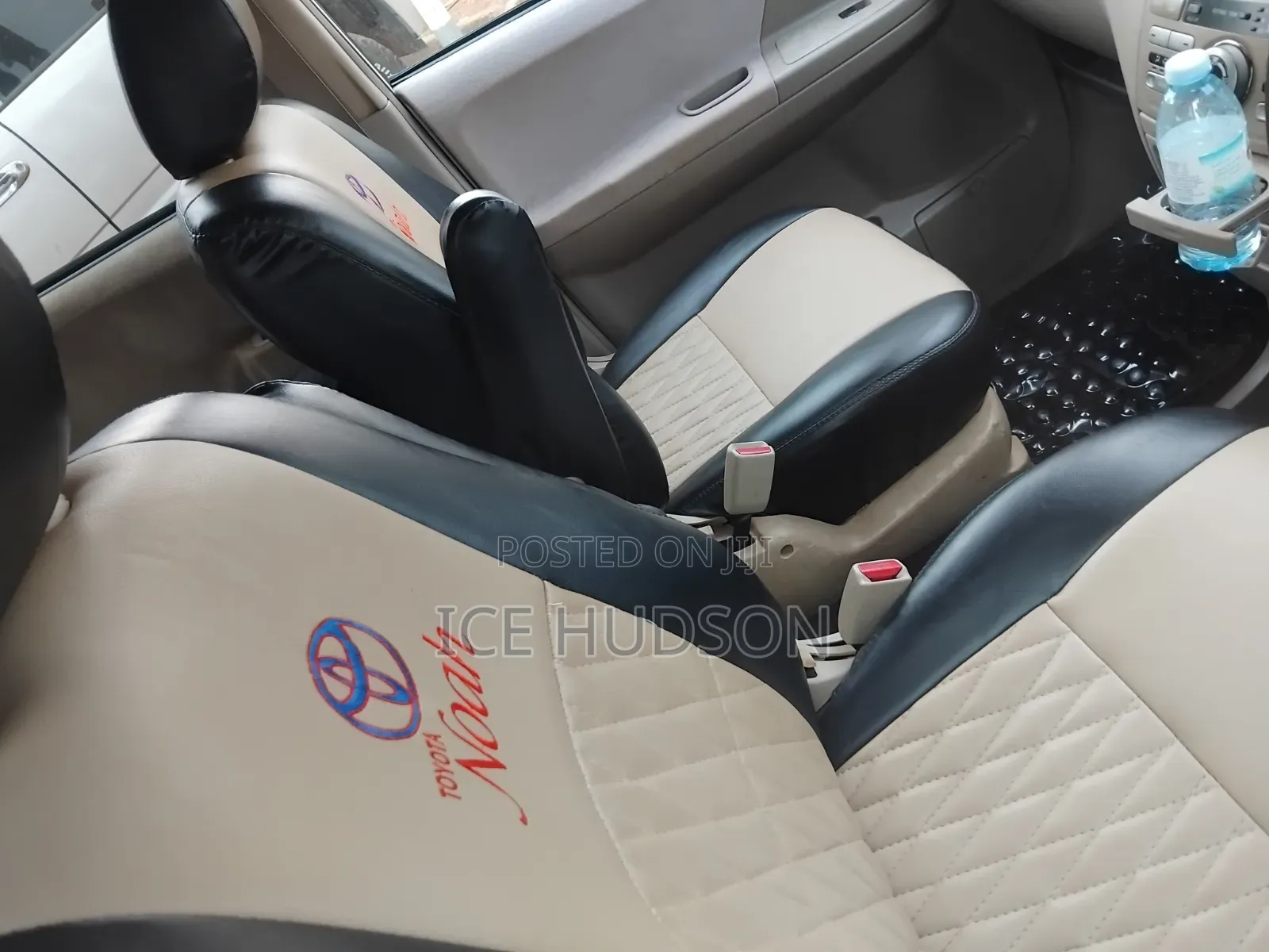 Toyota Noah 2006 White