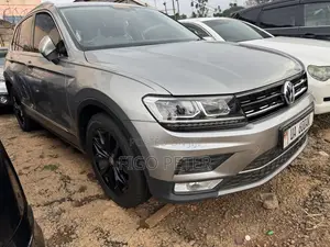 Volkswagen Tiguan 2017 Silver