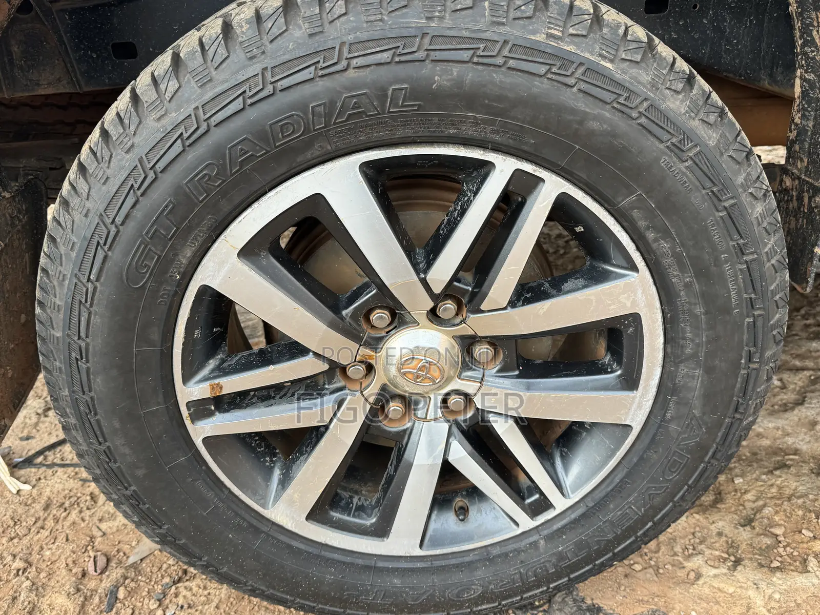 Toyota Hilux 2018 Gray