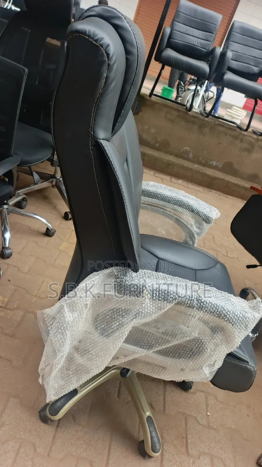 Eecutive Office Chair