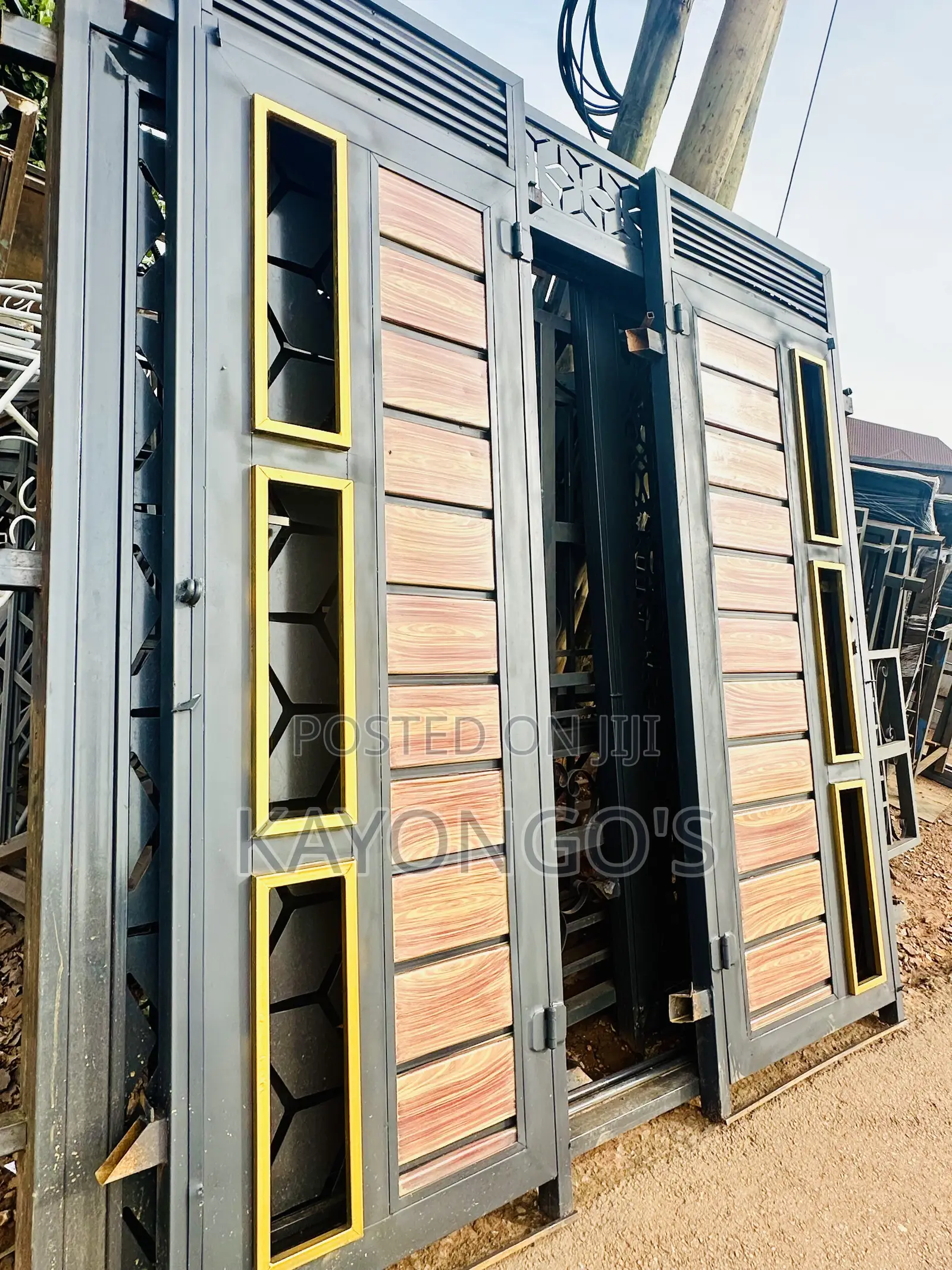 Modern Solid Backdoor