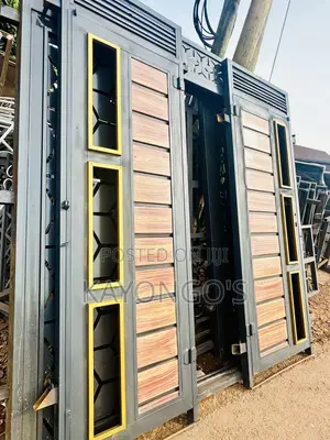 Modern Solid Backdoor