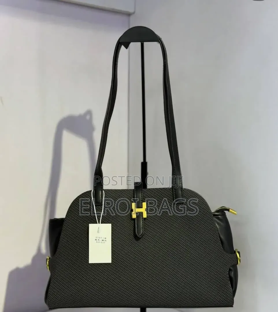 Classy Shoulder Bag