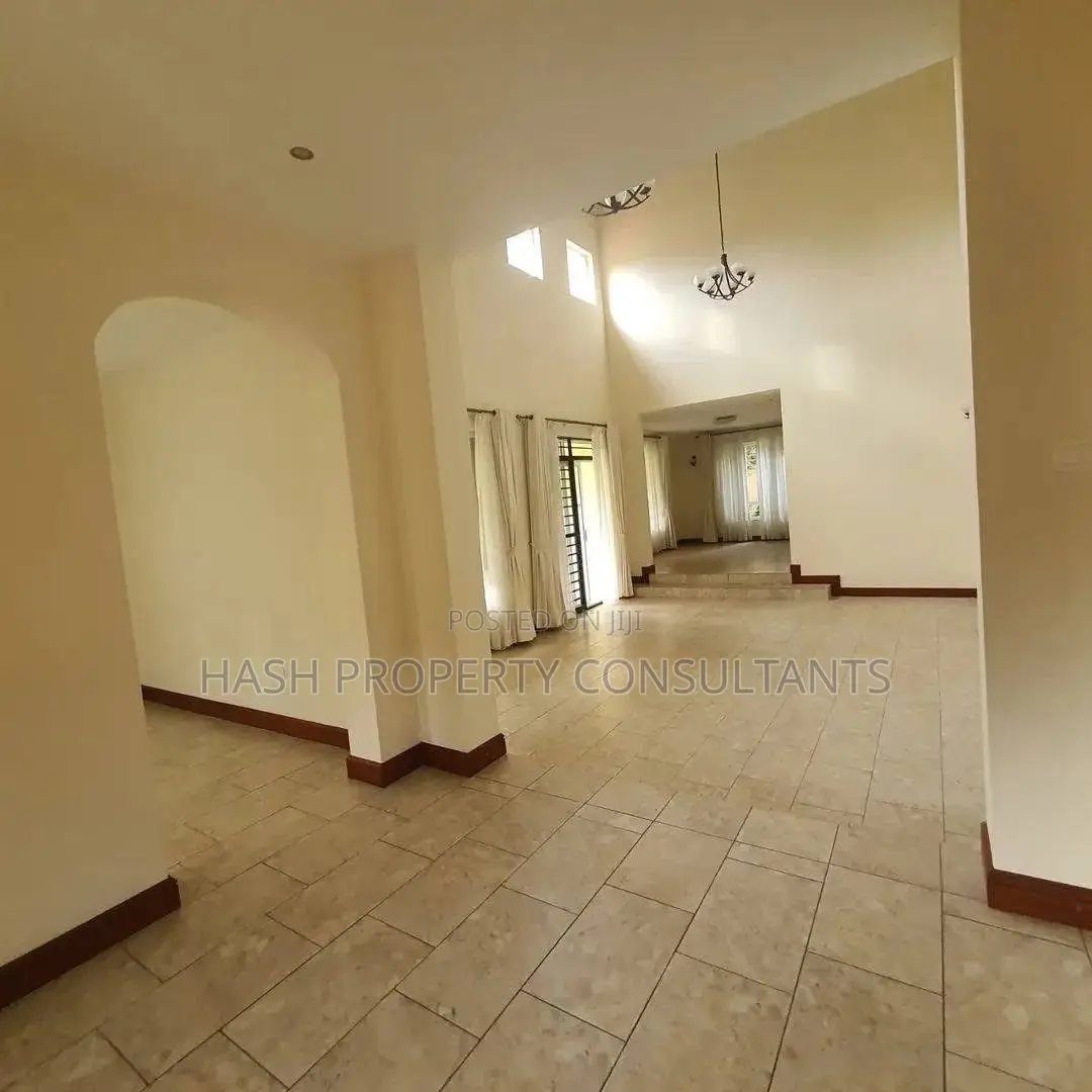 4bdrm Maisonette in Buziga Old Kabojja, Central Division for rent