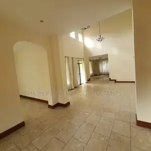 4bdrm Maisonette in Buziga Old Kabojja, Central Division for rent