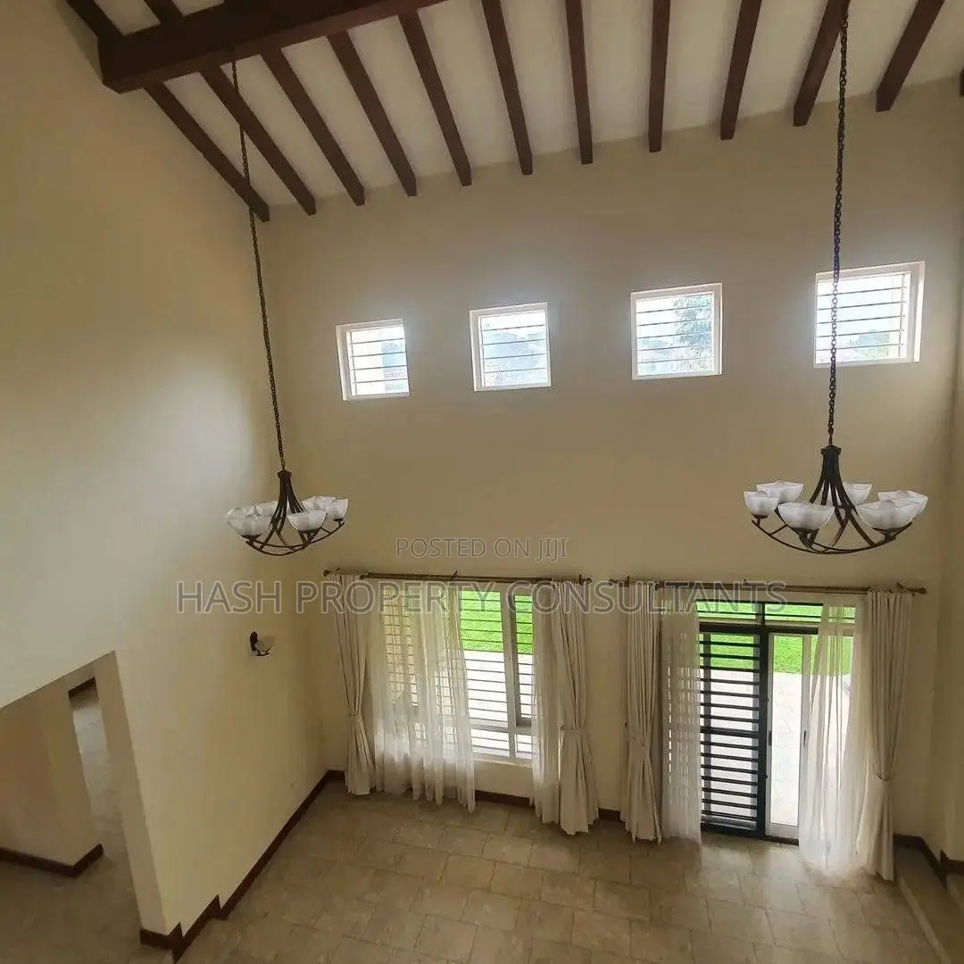 4bdrm Maisonette in Buziga Old Kabojja, Central Division for rent