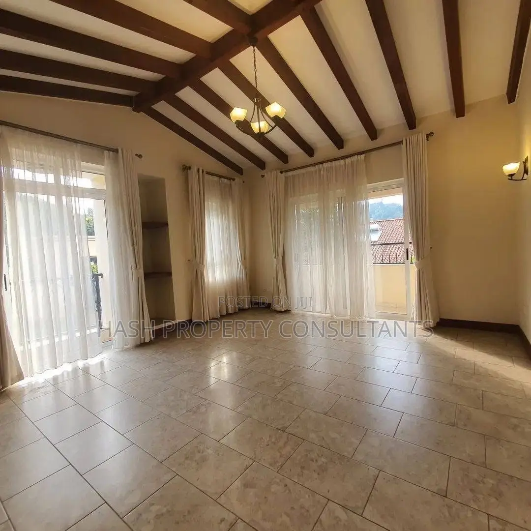 4bdrm Maisonette in Buziga Old Kabojja, Central Division for rent