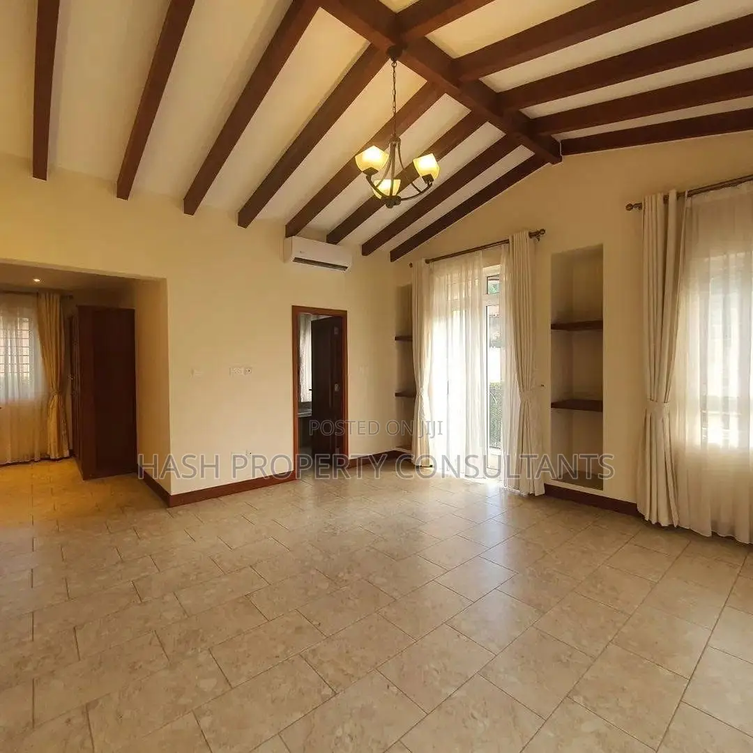 4bdrm Maisonette in Buziga Old Kabojja, Central Division for rent