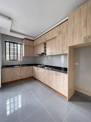 3bdrm Apartment in Muyenga Tank Hill, Central Division for rent