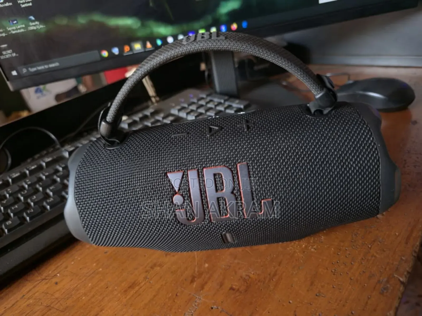 JBL Charge Speaker
