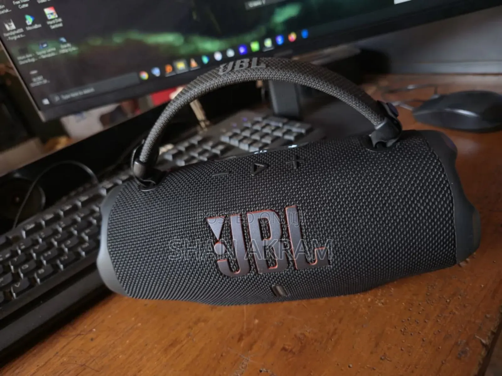 JBL Charge Speaker