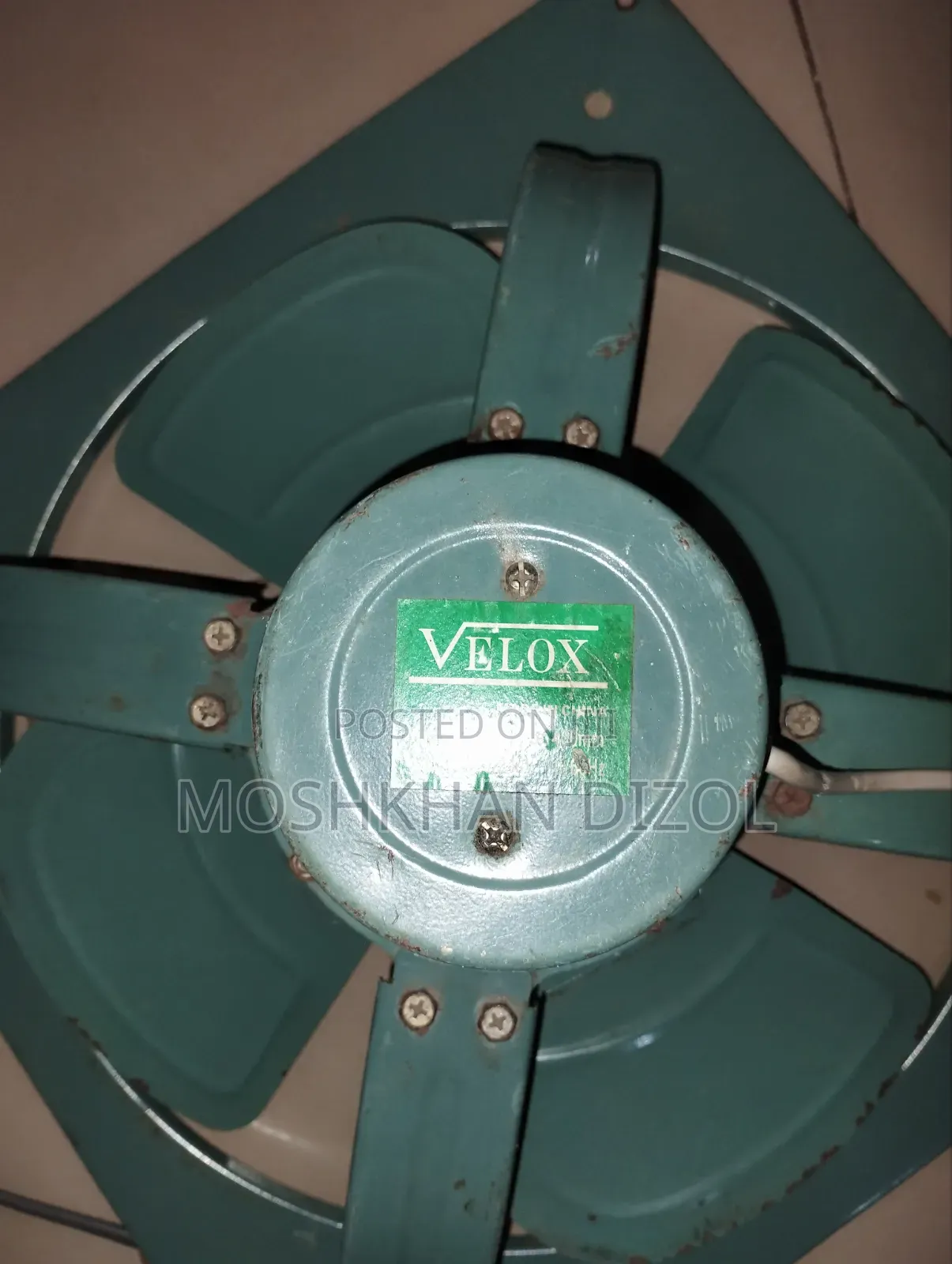 Metallic Air Extractor