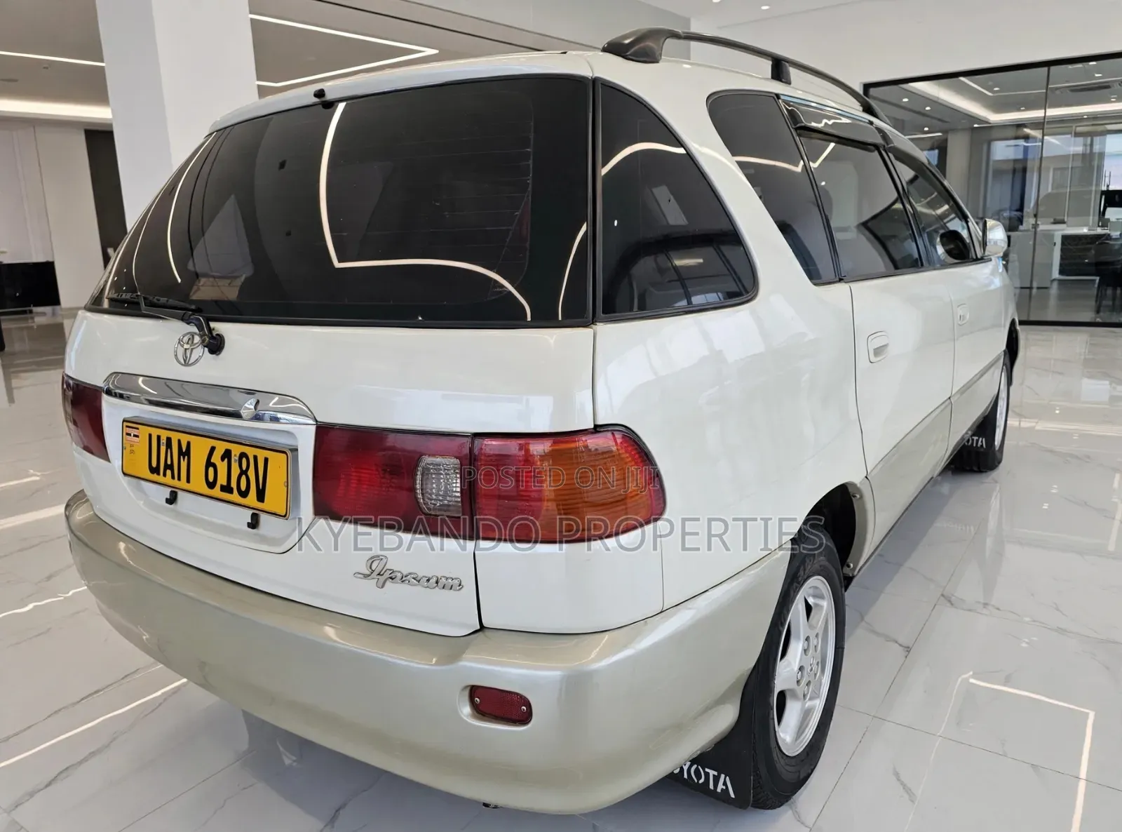 Toyota Ipsum 2000 White