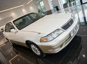 Toyota Mark II 2.0 AWD 2000 White