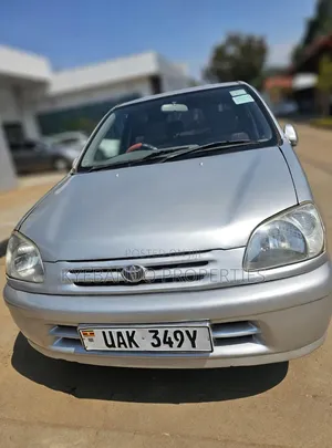 Toyota Raum 1.5 AWD 1999 Silver