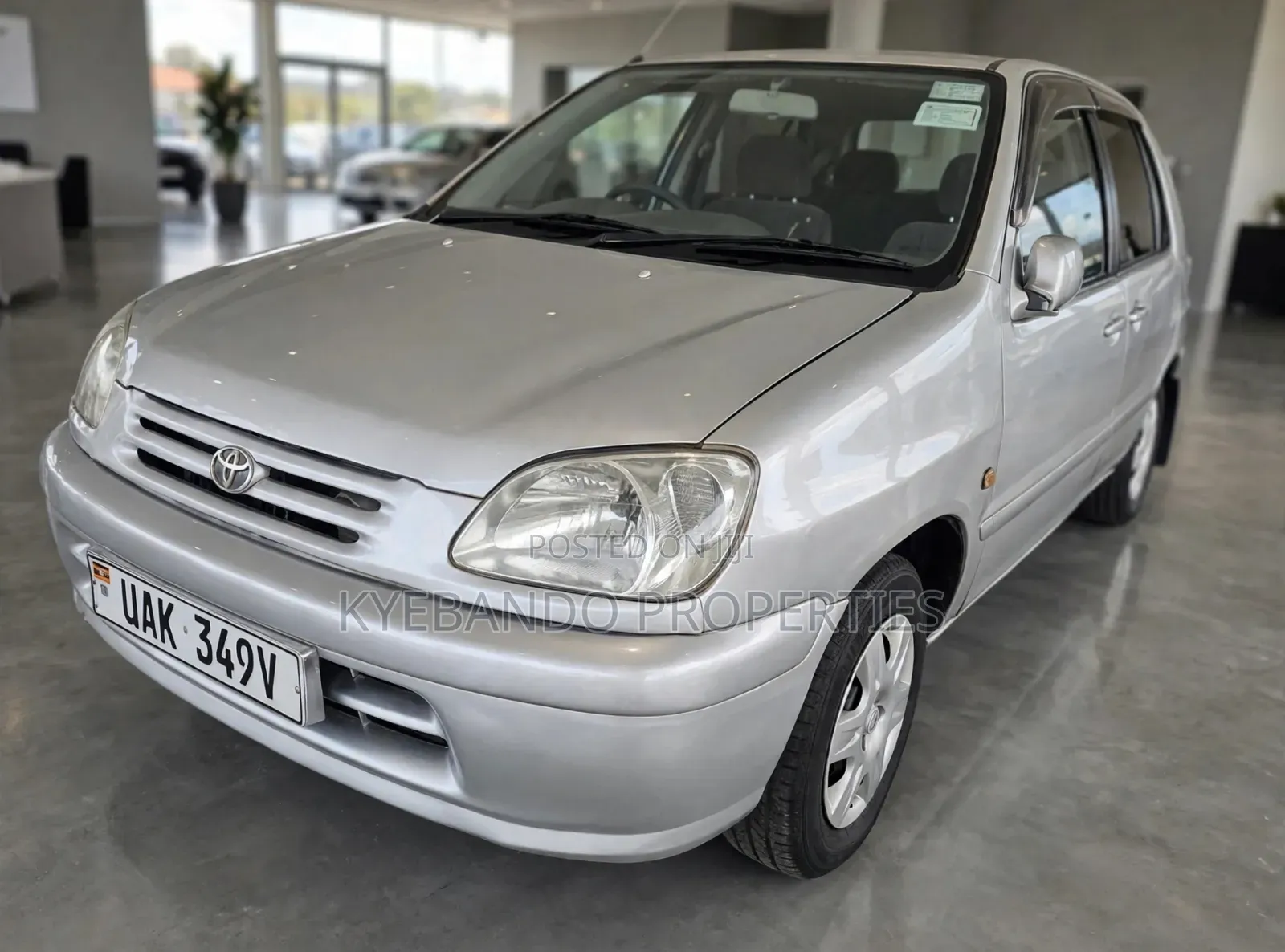 Toyota Raum 1.5 AWD 1999 Silver