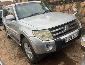 Mitsubishi Pajero 2007 Silver