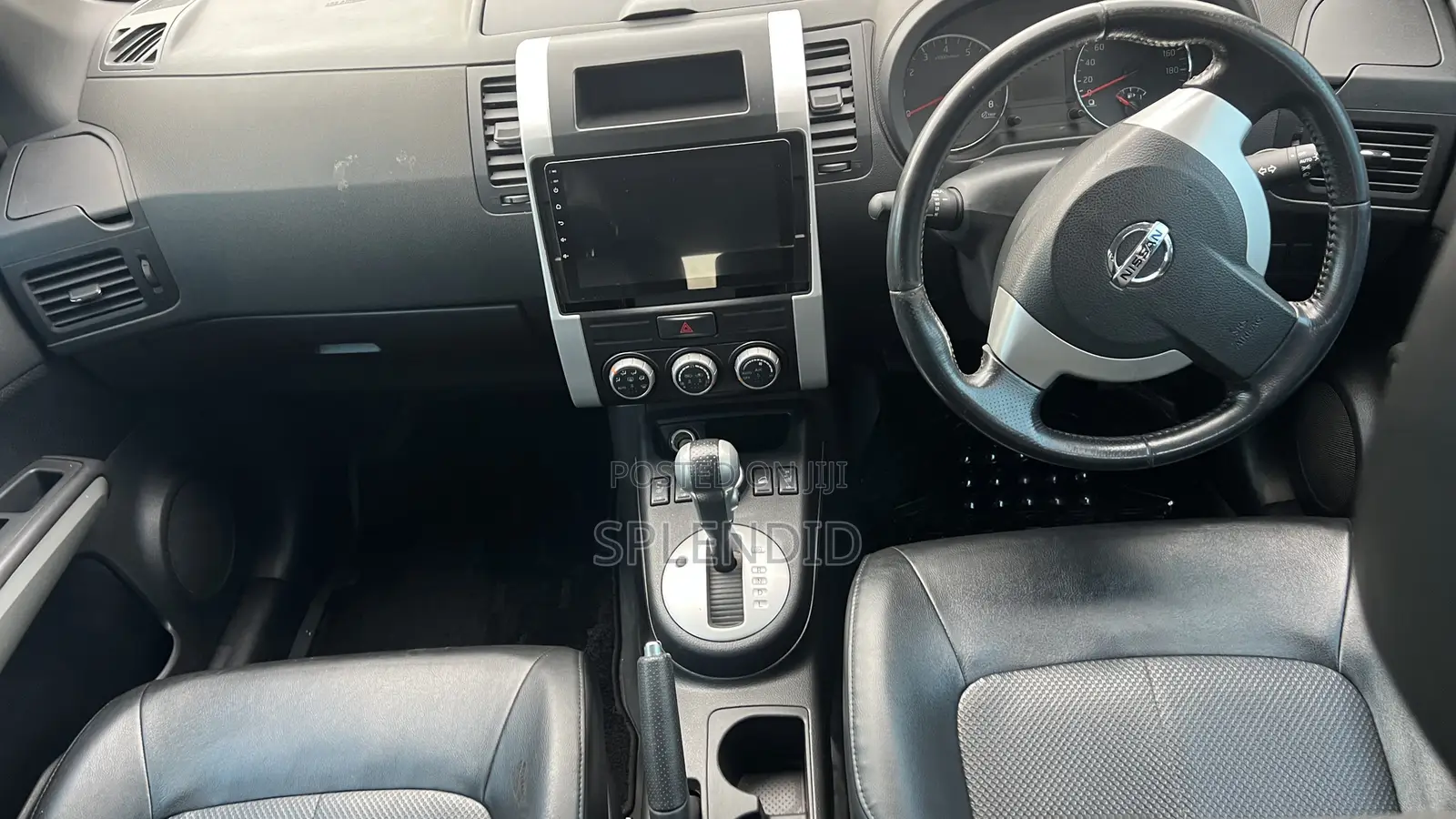 Nissan X-Trail 2011 Gray