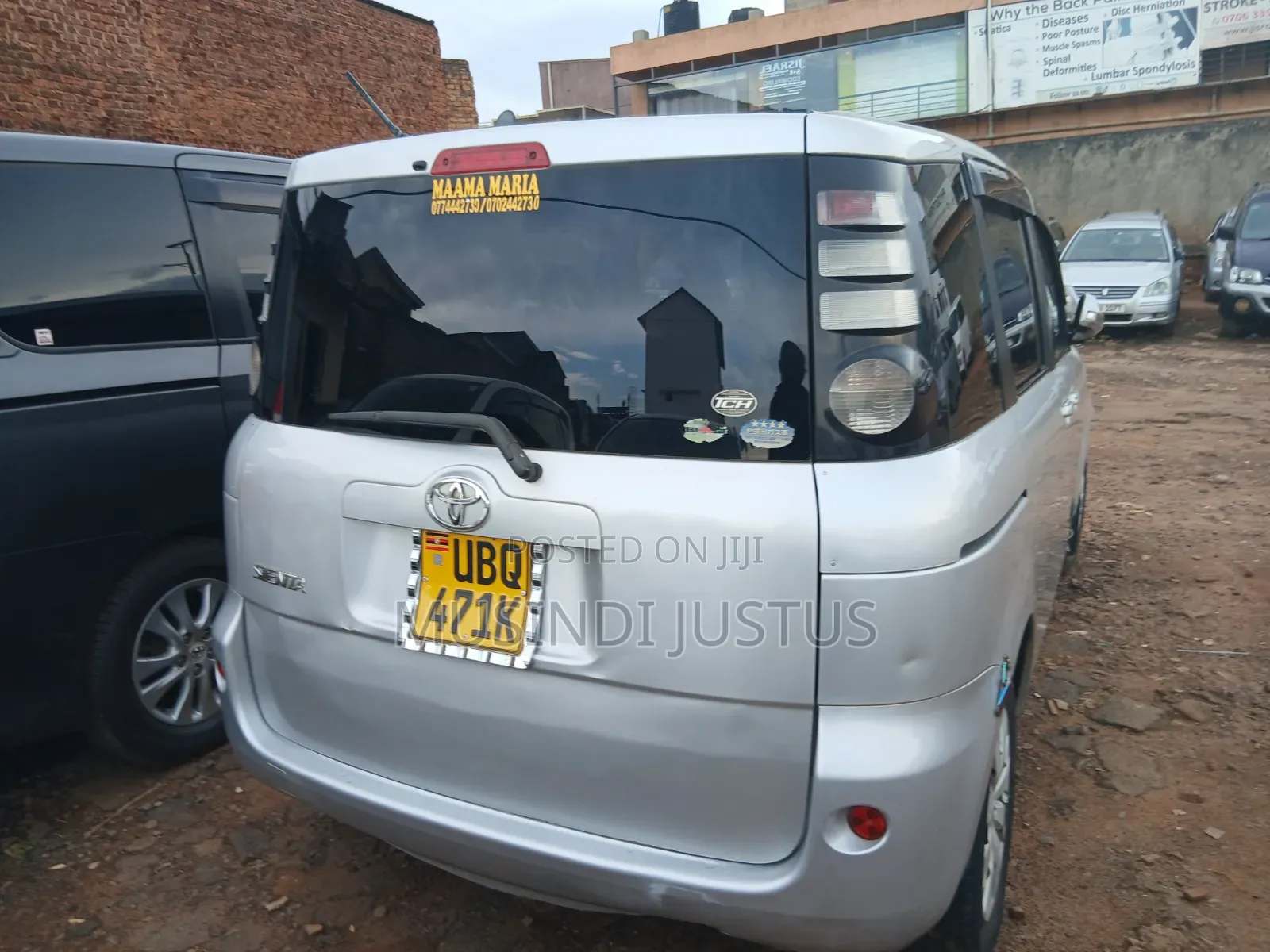 Toyota Sienta 2009 Silver