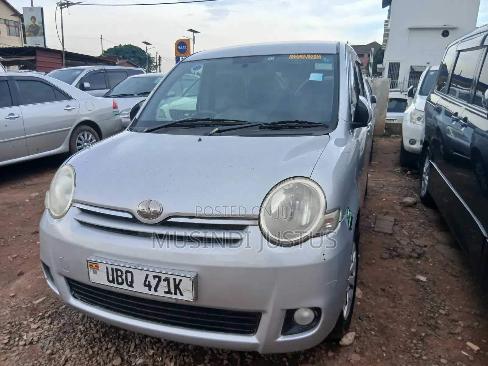 Toyota Sienta 2009 Silver
