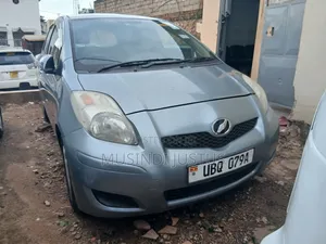 Toyota Vitz 2008 Green