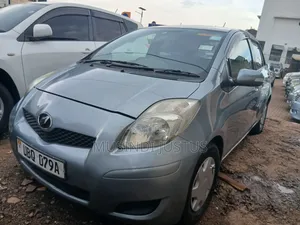 Toyota Vitz 2008 Green